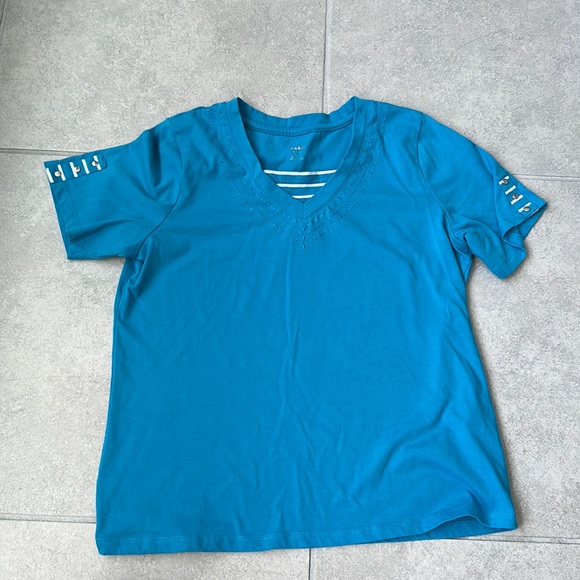 Alia Women’s Petite PS Blue Shirt - Picture 2 of 9